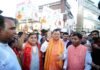 CM Pushkar Singh Dhami Leads Swadeshi Campaign in Dehradun’s Paltan Bazaar Pushkar Singh Dhami in Swadeshi campaign Uttarakhand